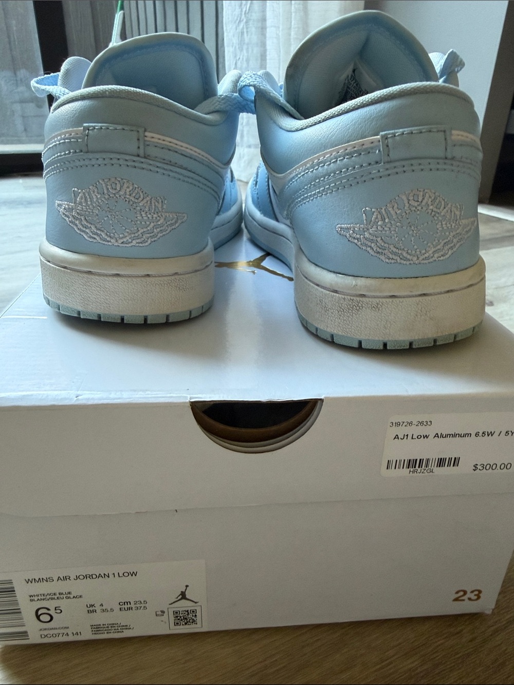 Nike Jordan Low-Top Sneakers in White and Ice Blue - Picture 2 of 12
